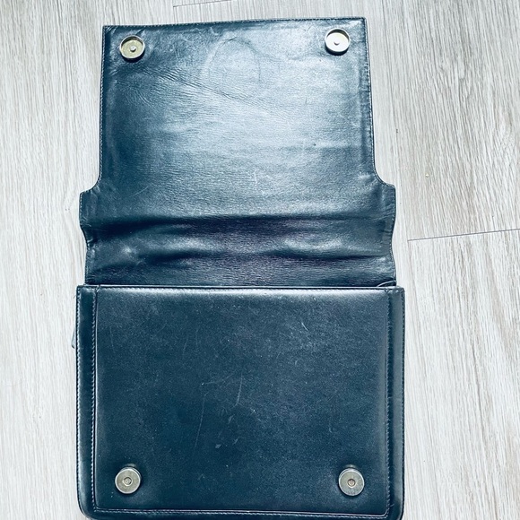 CARTIER BLACK LEATHER VINTAGE TOTE BAG GOLD TONE HARDWARE THE MUST IS CARTIER - Picture 7 of 17